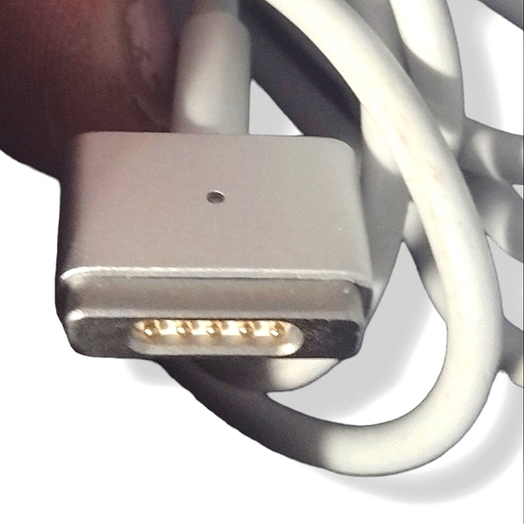 Apple MacBook Pro A1436 45Watt White Replacement Power Cord Charging Adapter - Picture 5 of 8